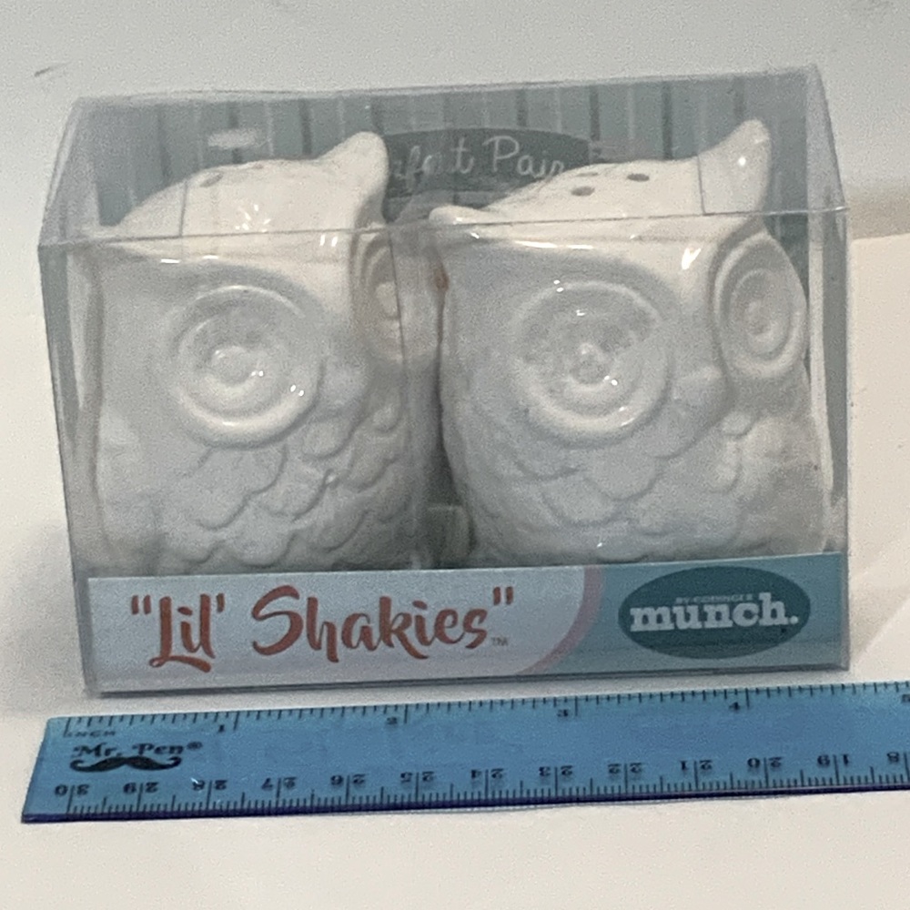 Owl Salt & Pepper Shaker Set LiL Shakies Porcelain White By Godinger Silver Art - Picture 8 of 15